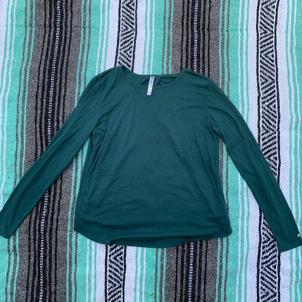 🌺Millie Split Back Long Sleeve Fabletics Top🌺